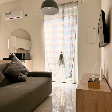 Apartment Re Domus *