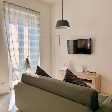 Re Domus Apartment *